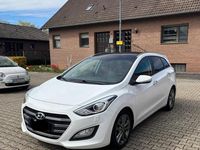 Gebraucht Hyundai i30 136 PS (100 kW) 2016 Weiß Kombi