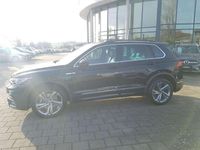 Gebraucht VW Tiguan R-line 200 PS (147 kW) 2023 Deep black perleffekt SUV