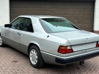 Gebraucht Mercedes E300 179 PS (131 kW) 1989 Silber Coupé