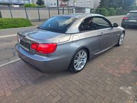 Gebraucht BMW 318 Cabriolet 143 PS (105 kW) 2011 Grau Cabrio