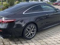 Gebraucht Mercedes E400 330 PS (242 kW) 2023 Grau Coupé