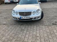 Gebraucht Mercedes E320 Avantgarde 224 PS (164 kW) 2006 Grau Limousine