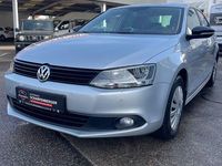 Gebraucht VW Jetta Match 122 PS (89 kW) 2012 Silber Limousine