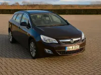 Gebraucht Opel Astra 140 PS (102 kW) 2012 Braun Kombi