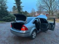 Gebraucht Ford Focus 101 PS (74 kW) 2005 Grau Limousine