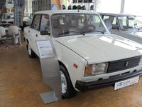 Second-hand Lada 2105 65 CP (47 kW) 1987 Alb Berlinǎ