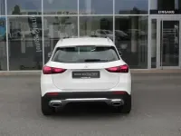 Gebraucht Mercedes GLA200 Progressive 163 PS (119 kW) 2024 Weiß SUV