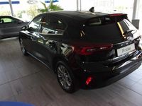 Gebraucht Ford Focus Titanium 125 PS (91 kW) 2024 Obsidianschwarz metallic Limousine