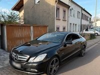 Gebraucht Mercedes E250 204 PS (150 kW) 2009 Schwarz Coupé