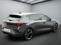 Gebraucht Cupra Leon 150 PS (110 kW) 2024 Blau Kleinwagen