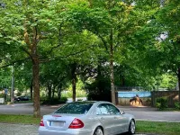 Second-hand Mercedes E200 Avantgarde 163 CP (119 kW) 2005 Argintiu Berlinǎ