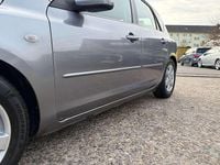 Usado Mazda 3 Active 105 HP (77 kW) 2005 Cinzento Citadino