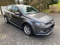Gebraucht VW Polo LOUNGE 90 PS (66 kW) 2015 Grau Limousine