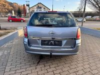 Gebraucht Opel Astra Selection 90 PS (66 kW) 2009 Silber Kombi