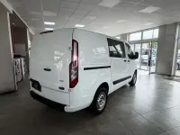 Gebraucht Ford Transit Custom 131 PS (96 kW) 2018 Frozen white Van / Kleinbus