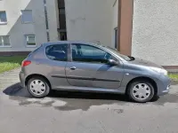 Gebraucht Peugeot 206+ 60 PS (44 kW) 2010 Grau Kleinwagen
