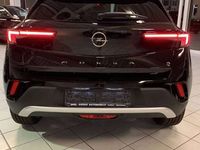 Gebraucht Opel Mokka-e Ultimate 100 kW (136 PS) 2023 Diamant schwarz metallic SUV