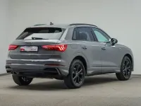 Gebraucht Audi Q3 Ambiente 150 PS (110 kW) 2022 Individuallackierungen audi exclusive SUV
