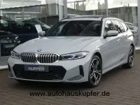 Gebraucht BMW 330e Performance 292 PS (214 kW) 2024 Brooklyngrau Kombi
