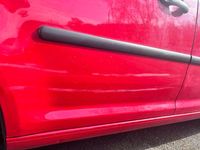 Usata VW Caddy 102 CV (75 kW) 2005 Rosso Monovolume