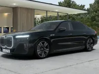 Gebraucht BMW M760e Comfort Edition 571 PS (419 kW) 2025 Schwarz Limousine