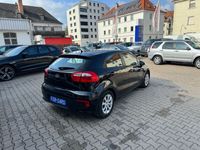 gebraucht Kia Rio Attract