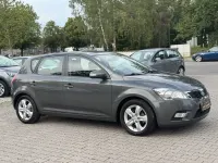 Gebraucht Kia Ceed Vision 116 PS (85 kW) 2011 Grau Kleinwagen
