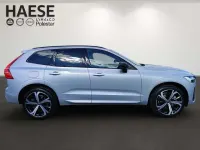 Gebraucht Volvo XC60 Plus 197 PS (144 kW) 2023 Silver dawn metallic / metalli SUV