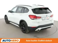 Gebraucht BMW X1 Sport Line 220 PS (161 kW) 2022 Weiß SUV