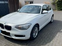 Gebraucht BMW 114 105 PS (77 kW) 2013 Weiß Kleinwagen