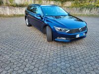 Gebraucht VW Passat Comfortline 150 PS (110 kW) 2018 Blau Kombi