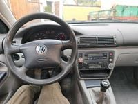 Gebraucht VW Passat 101 PS (74 kW) 2000 Schwarz Limousine