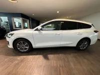 Second-hand Ford Focus Titanium 116 CP (85 kW) 2023 Alb Berlinǎ