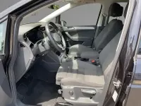 Gebraucht VW Touran Comfortline 150 PS (110 kW) 2024 Deep black perleffekt Van / Kleinbus