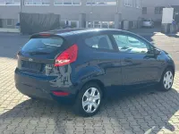 Gebraucht Ford Fiesta Champions Edition 60 PS (44 kW) 2012 Blau Limousine