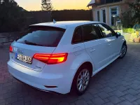 Gebraucht Audi A3 e-tron Sport 204 PS (150 kW) 2017 Weiß Kleinwagen