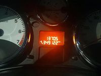 Gebraucht Peugeot 207 73 PS (53 kW) 2011 Weiß Kleinwagen