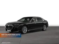 Gebraucht BMW 740 Executive 299 PS (219 kW) 2025 Black sapphire metallic Limousine