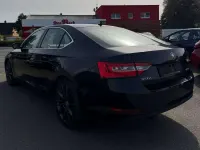 Gebraucht Skoda Superb Ambition 150 PS (110 kW) 2019 Schwarzmagic perleffekt Kleinwagen