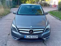 Gebraucht Mercedes B200 156 PS (114 kW) 2014 Grau Kleinwagen