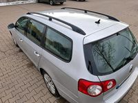 Gebraucht VW Passat 140 PS (102 kW) 2005 Silber Kombi