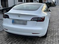Gebraucht Tesla Model 3 Standard Range Plus 208 kW (283 PS) 2023 Weiß Limousine