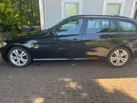 Gebraucht BMW 320 Lifestyle 184 PS (135 kW) 2012 Schwarz Kombi