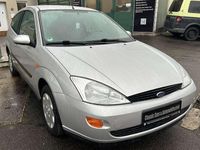 Gebraucht Ford Focus 101 PS (74 kW) 2001 Silber Limousine
