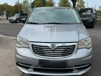 Gebraucht Lancia Voyager 177 PS (130 kW) 2014 Beige Van / Kleinbus