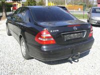 Gebraucht Mercedes E220 150 PS (110 kW) 2006 Schwarz Limousine