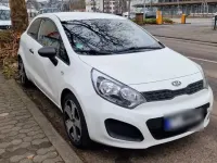 Gebraucht Kia Rio 86 PS (63 kW) 2012 Weiß Kleinwagen