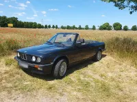 Gebraucht BMW 320 150 PS (110 kW) 1990 Schwarz Limousine