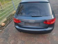 Gebraucht Audi A4 143 PS (105 kW) 2011 Grau Kombi