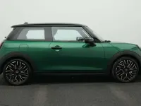 Używany Mini Cooper Favoured 156 KM (114 kW) 2024 Zielony Hatchback